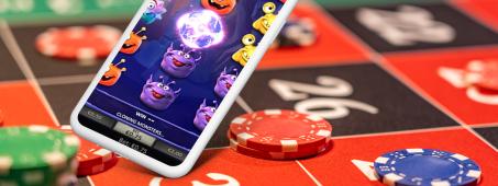 Caça-Níqueis Terrestres vs Caça-Níqueis Online: Quais São os Melhores?