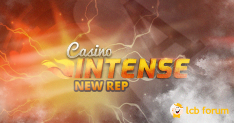 Interface moderne du site web Casino Intense montrant la page d'accueil avec les jeux et promotions