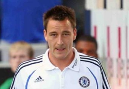 Premier League: John Terry extends Chelsea contract
