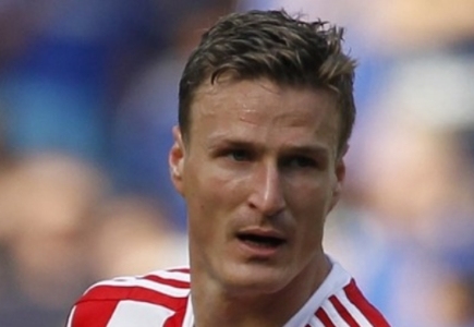 Premier League: Leicester City sign Robert Huth on three-year contract
