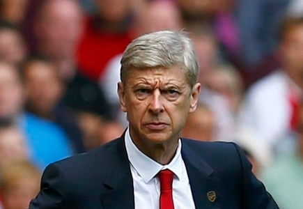 Premier League: Arsene Wenger sure of his job for next season
